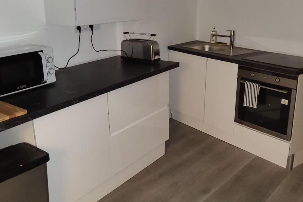 Détente - Appartement et poutres apparentes Béziers Exterior foto